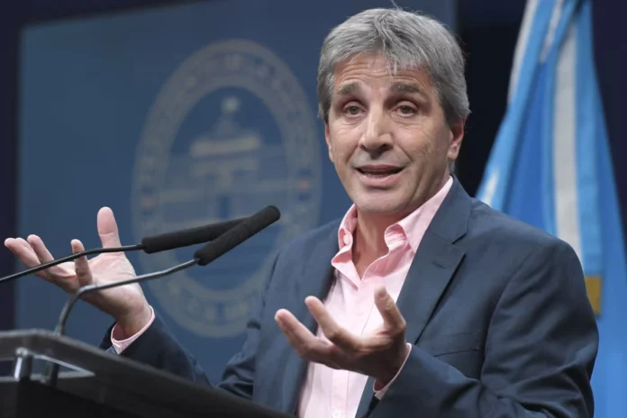 caputo-aseguro-excedente-de-dolares-inversiones-rigi El ministro de Economía argentino Luis Toto Caputo