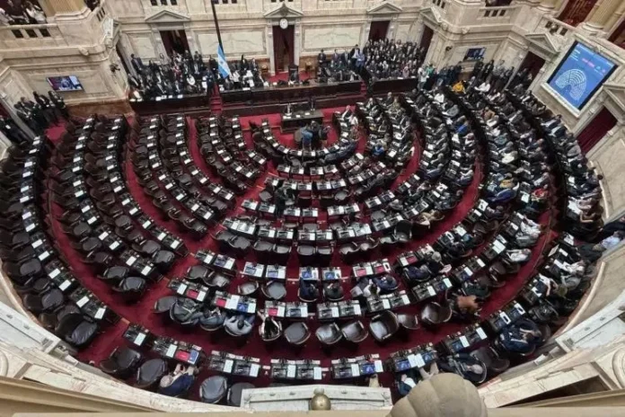 dnu-70-oposicion-no-consiguio-quorum-diputados Recinto de la Cámara de Diputados de la Nación durante una sesión