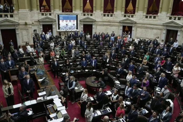 presupuesto-2027-oficialismo-busca-dictamen-28-de-octubre